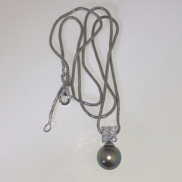 Solid 925 Sterling Silver Faux Tahitian Pearl Simulated Diamond Pendant Necklace - Picture 9 of 14